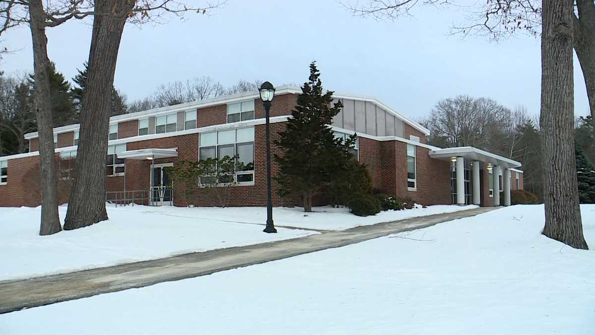 New Gloucester holds special election over lease for athletic facility