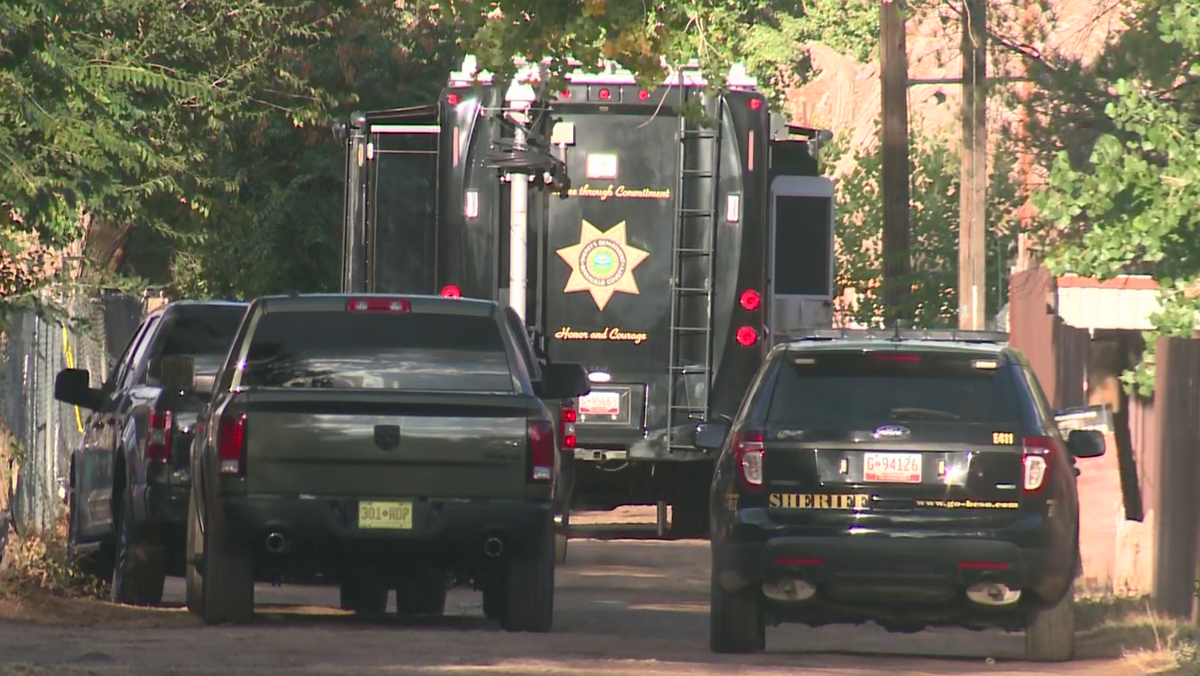 Double homicide investigation underway in southwest Albuquerque