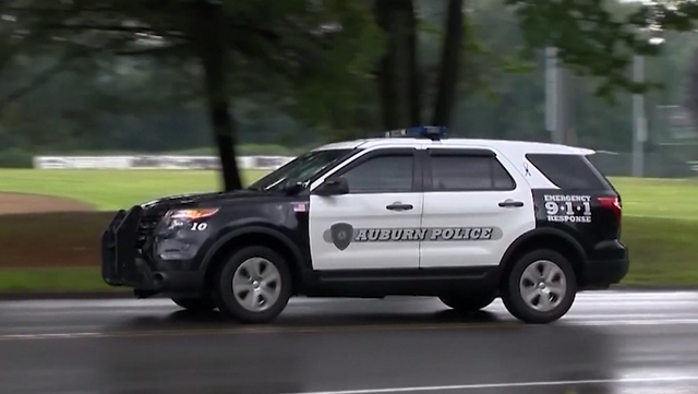 Part of I-290 closed after crash involving vehicle, trailer - Vimarsana News