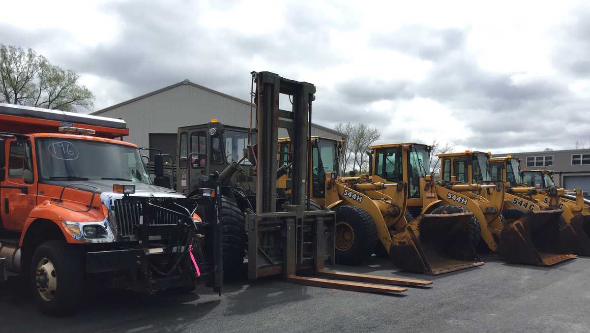 Shopping for forklift, snowplow? Check out Vermont's surplus auction