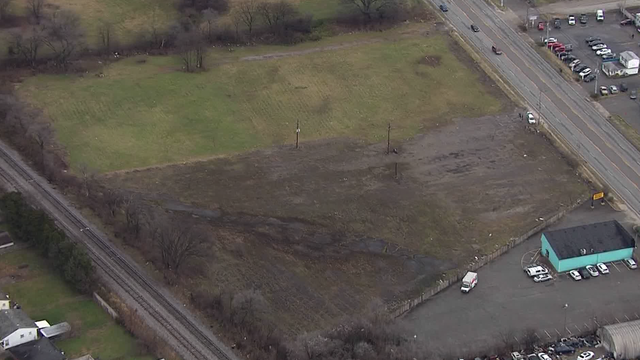 Shively mayor voices 'resounding opposition' to Louisville Metro's planned auction lot - Vimarsana News