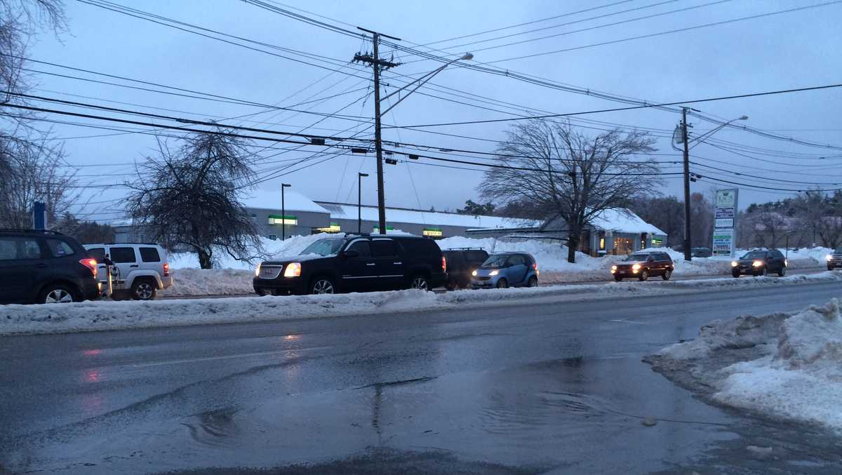 Storm moves out, makes for slick morning commute