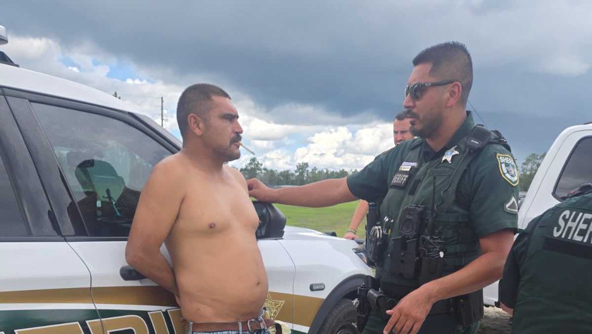 Man turns self in after arrest warrant issued in Volusia County