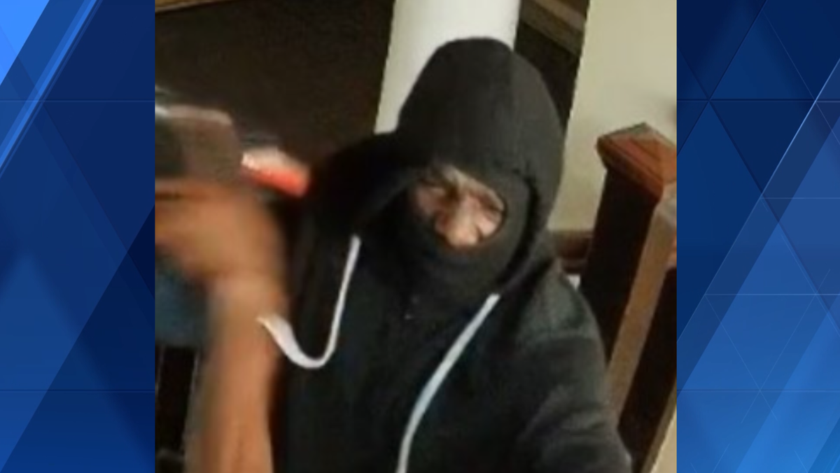Cincinnati police searching for suspect accused of beating victim with ...