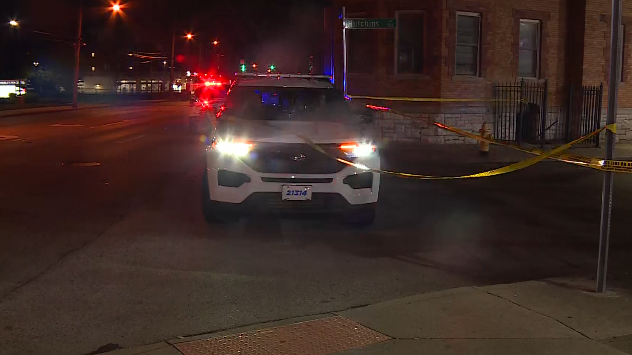 Police: 3 injured after shooting in Avondale; suspect information unknown