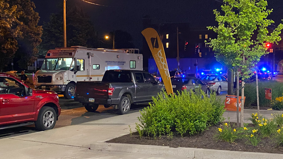 Police respond to 2 shootings in Avondale; SWAT called to scene