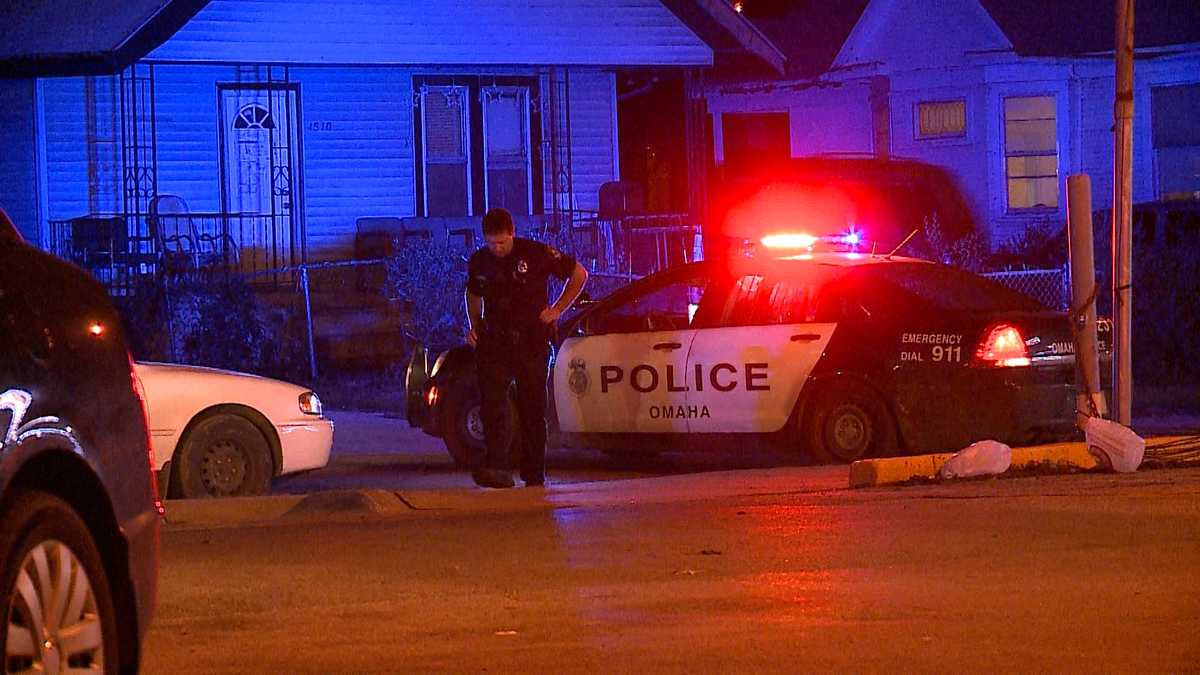 1 in critical condition following motorcyclecar crash near 31st, Ames