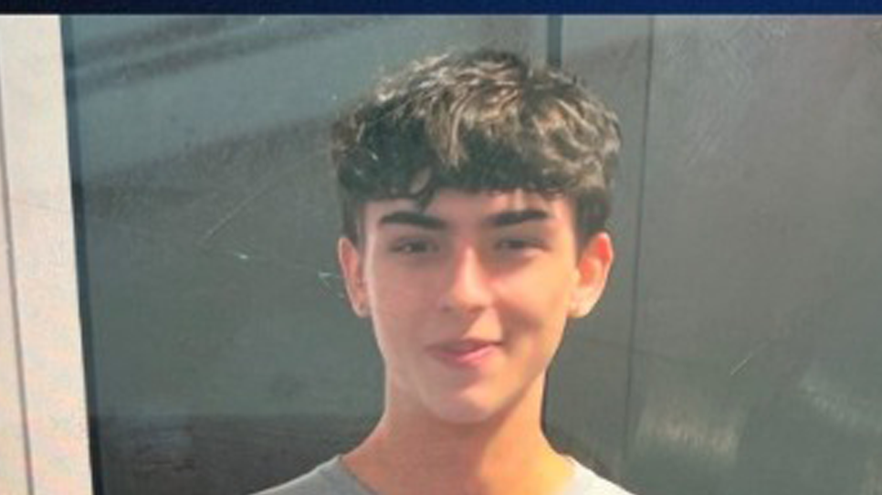 Boynton Beach police search for missing teenager