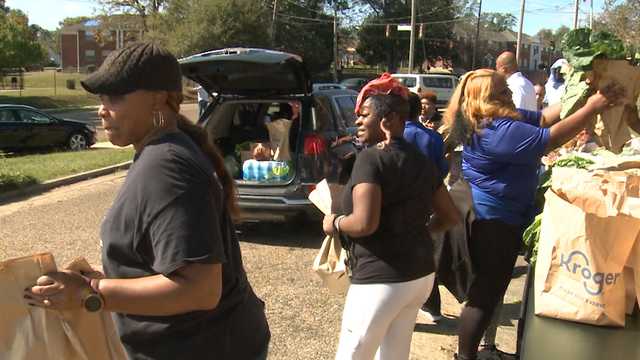 Long line forms for holiday food box giveaway; 'There is a great need in this community' - Vimarsana News