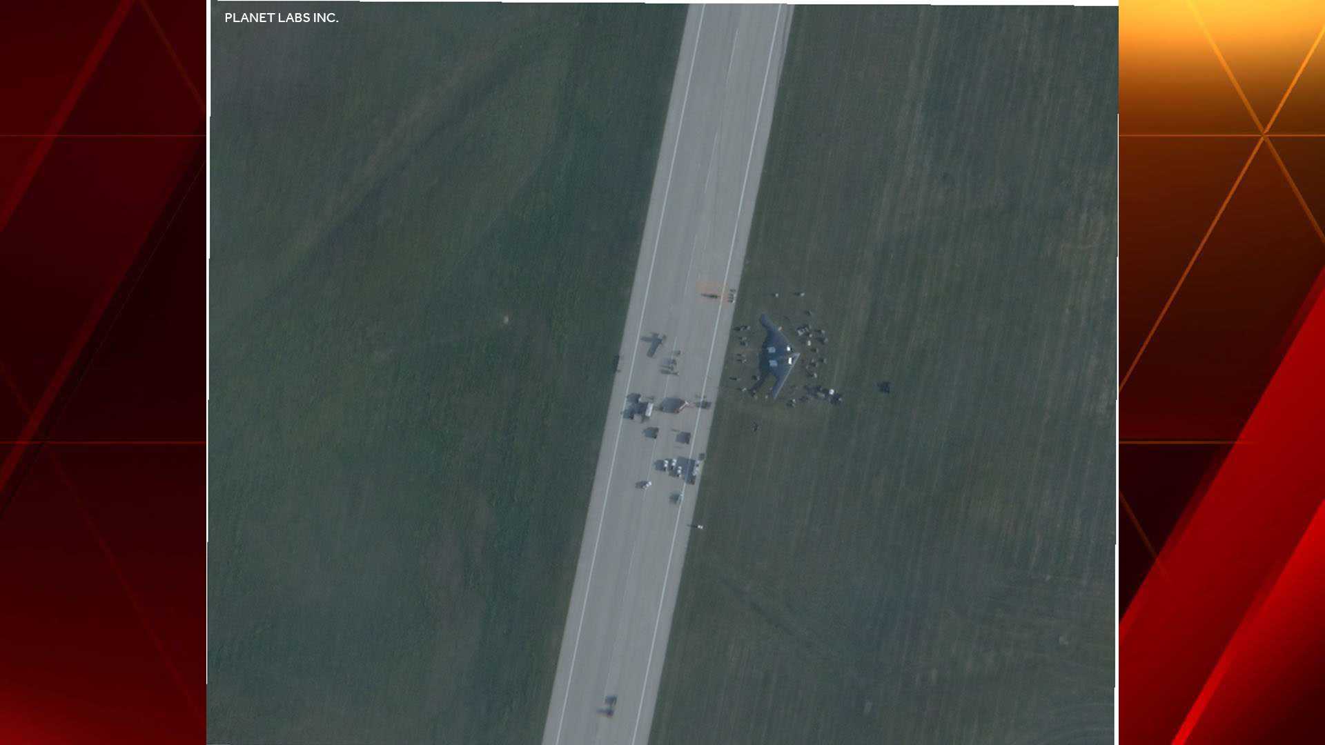 Satellite Image Shows B-2 Spirit Stealth Bomber Off Runway At Whiteman ...