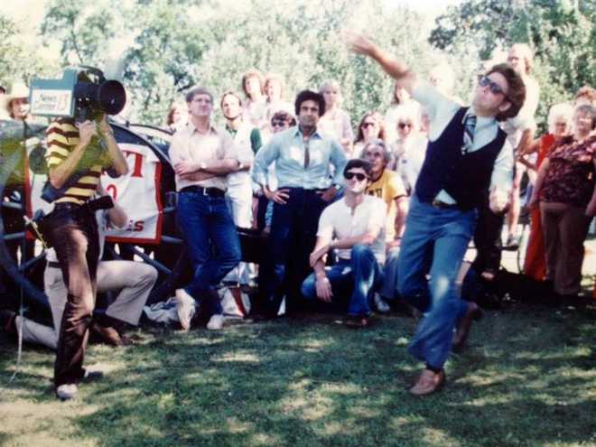 he&#x20;covered&#x20;the&#x20;very&#x20;first&#x20;toss&#x20;in&#x20;&#x2019;79&#x2014;now&#x20;kcci&#x2019;s&#x20;cortney&#x20;kintzer&#x20;captures&#x20;his&#x20;final&#x20;cow&#x20;chip&#x20;throw