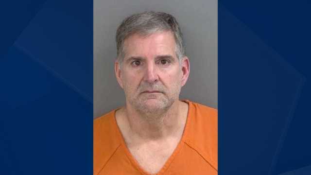 Naples., Florida man faces assault and impersonating police officer charge in road rage incident - Vimarsana News