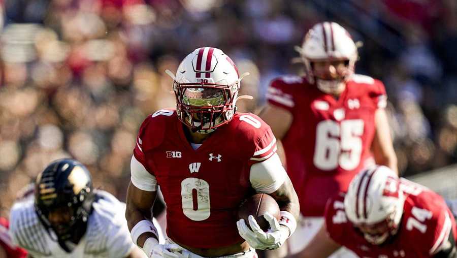 Badgers snap Purdue winning streak, get back to .500