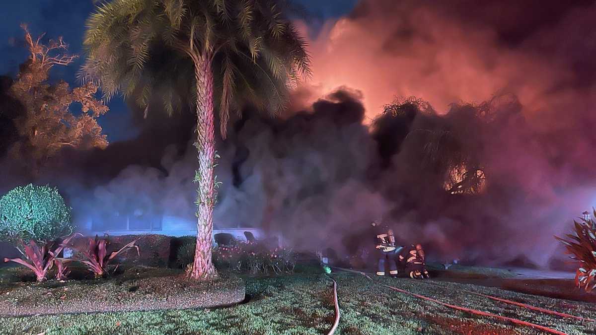 2 people, dog escape from Orlando house fire
