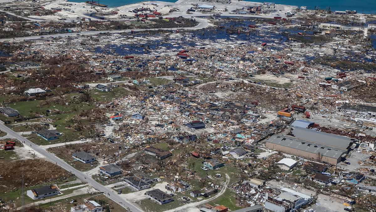 Jet skiers save 100 people trapped in flooded homes in Bahamas