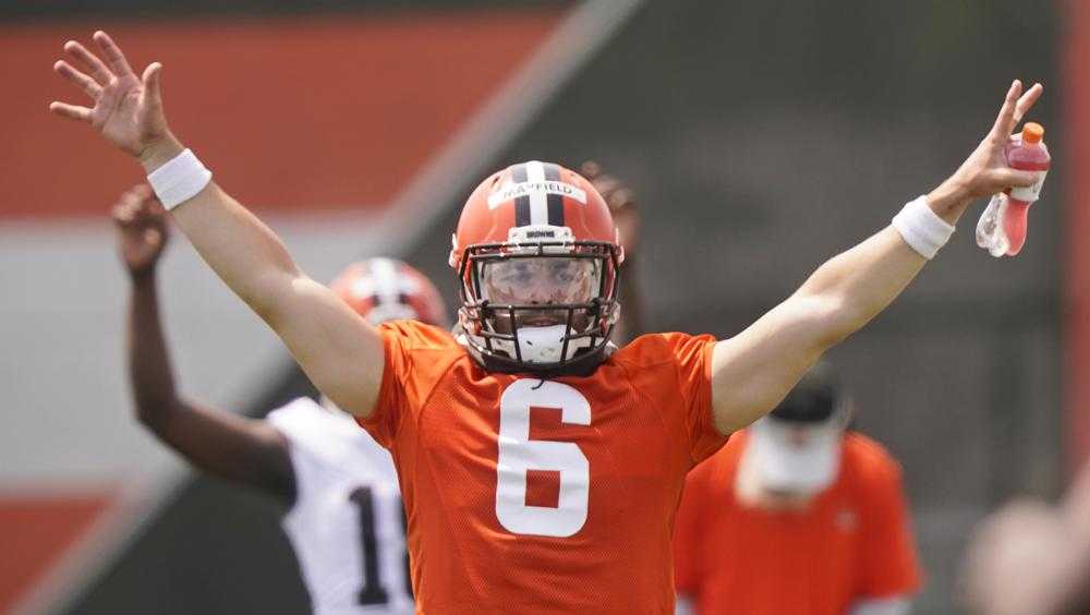 Cleveland Browns trade Baker Mayfield to Carolina Panthers for 2024  conditional NFL draft pick - ESPN