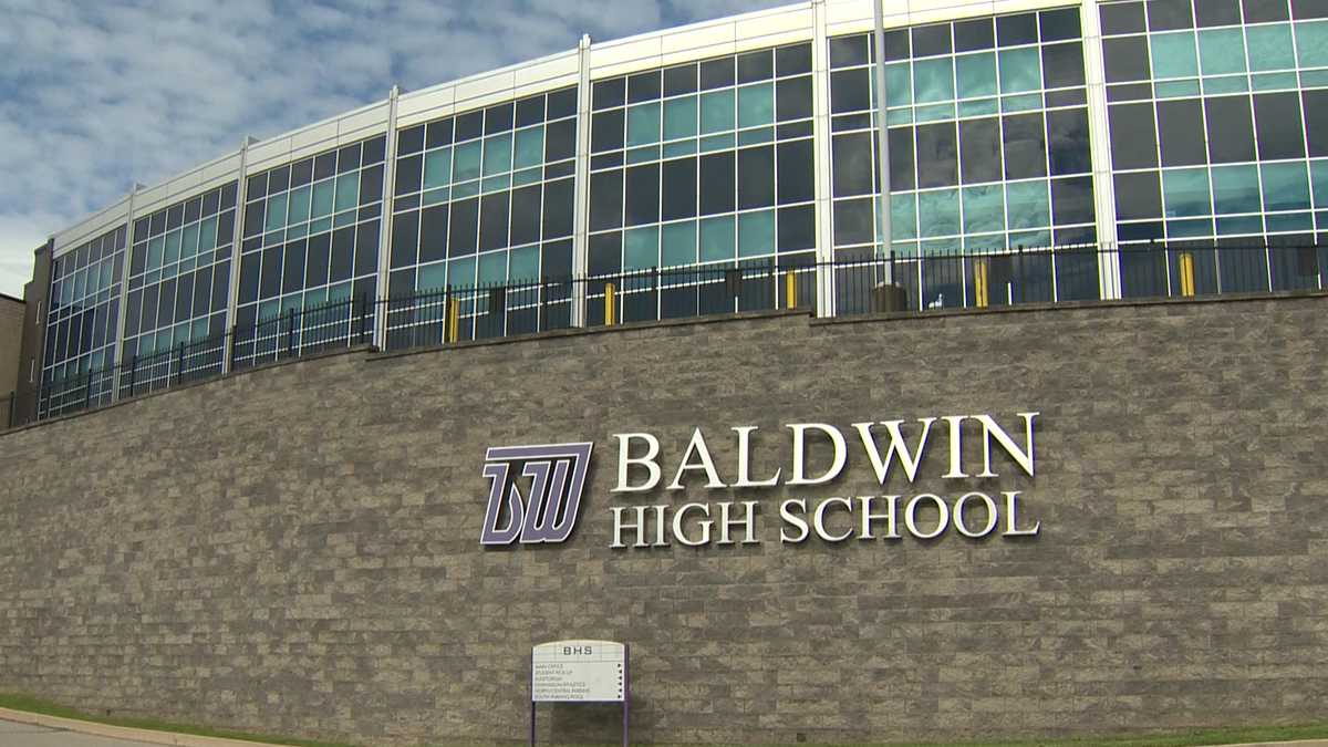 baldwin-whitehall-school-district-moves-to-full-remote-learning-for-all-students