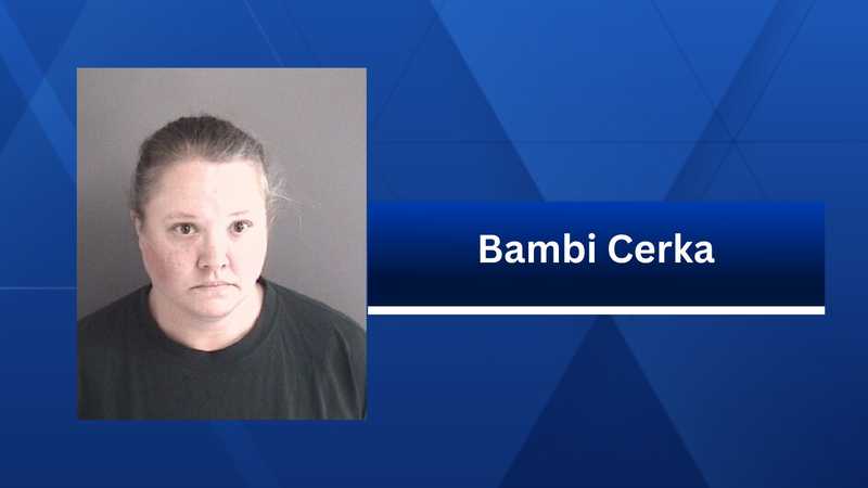 Zearing Health Care Center worker charged with stealing from patients