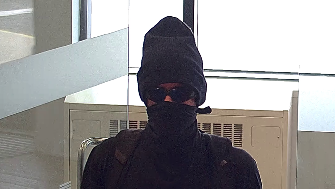 Portsmouth police looking for suspect in Bank of America robbery