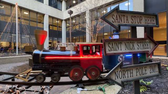 Santa train returns to Baptist Health Louisville - Vimarsana News