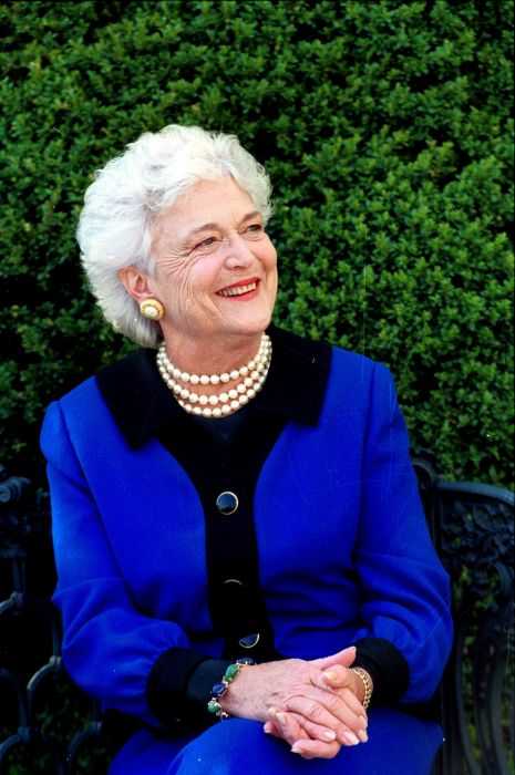 First lady, barbara bush hi-res stock photography and images - Page 9 -  Alamy