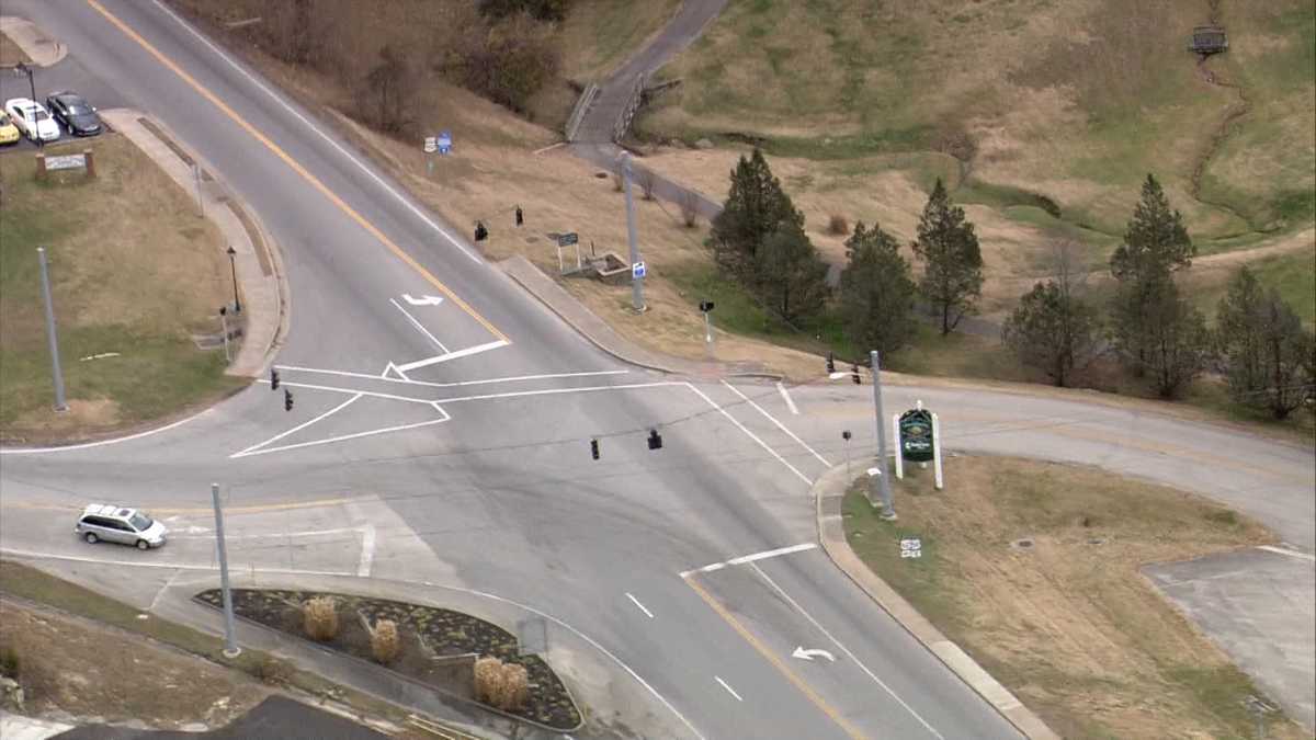 Man shoots himself, crashes after chase in Bardstown, police say