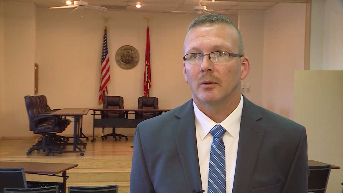 Barling police chief resigns