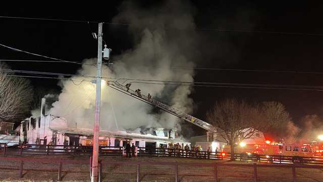 Crews Respond To Overnight Barn Fire in Lancaster County - Vimarsana News
