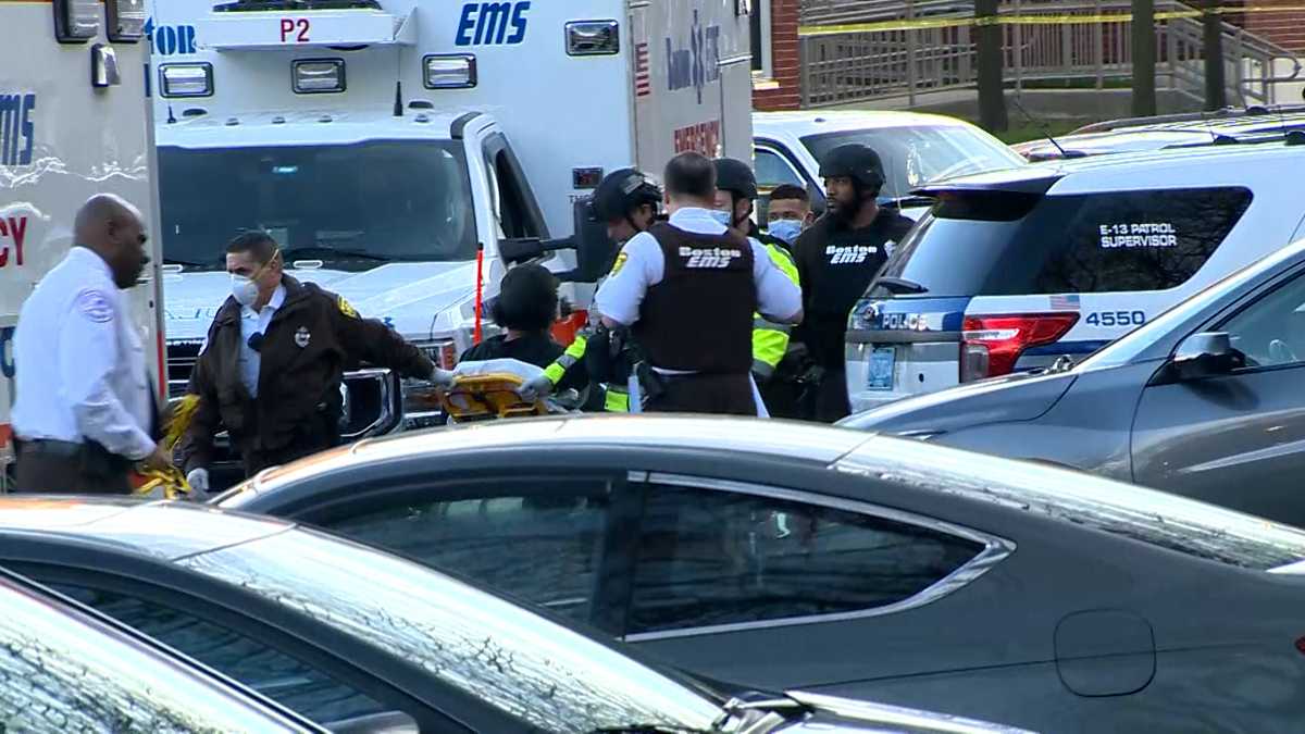 Boston man in custody after barricading himself inside apartment