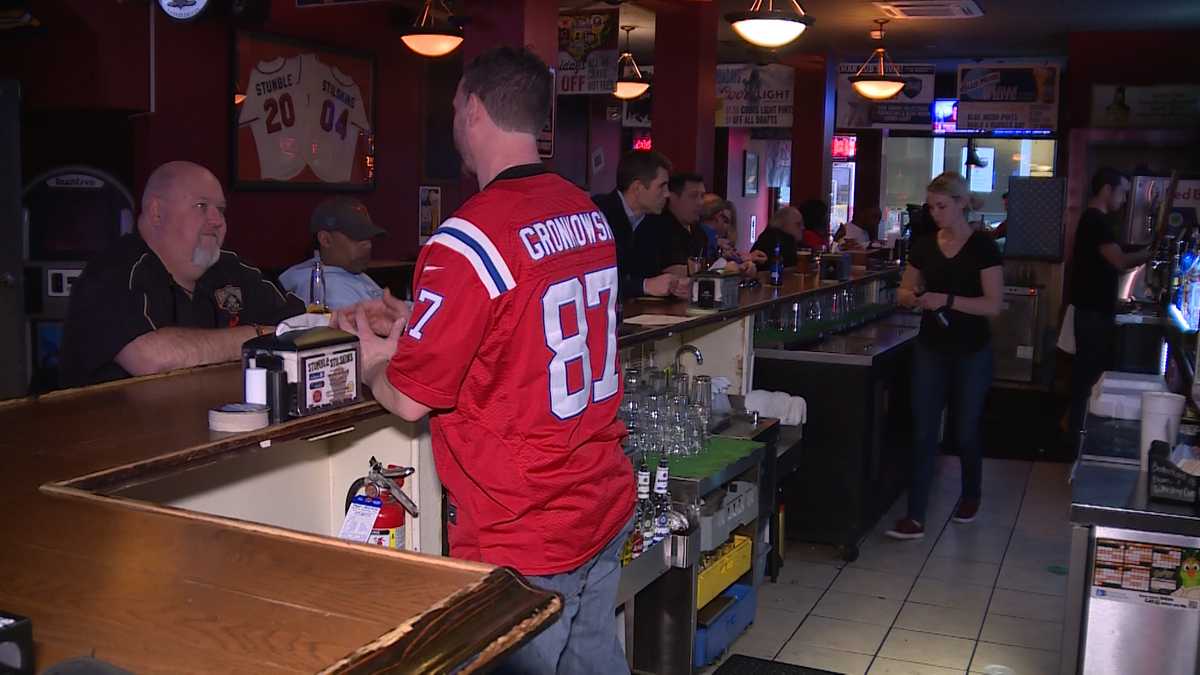 North Carolina bars could serve patrons outside during pandemic