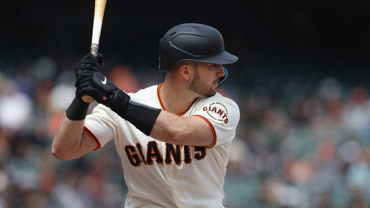 Pirates acquire Joey Bart from Giants