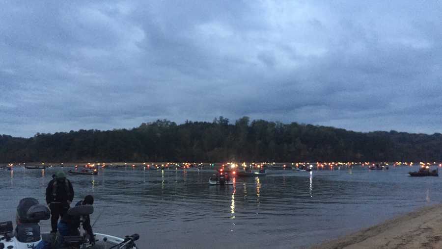 Bass fishing tournament takes over Lake Hartwell