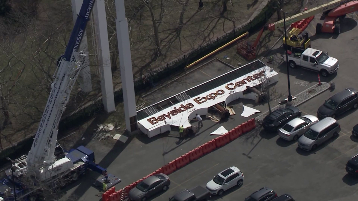 Boston roadside landmark, Bayside Expo Center sign, removed