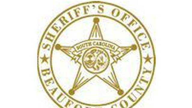 Beaufort sheriff's deputies search for runaway juvenile who escaped after being detained. - Vimarsana News
