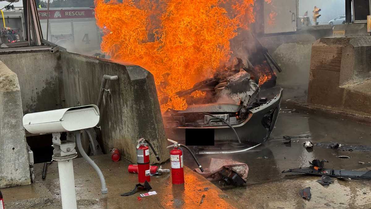 New Hampshire State Trooper pulls driver from burning vehicle at Bedford Toll Plaza