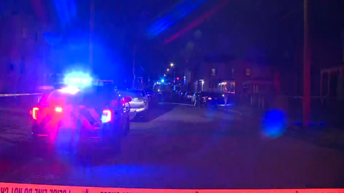 Police: 1 recovering after being shot in the leg in Elmwood Place - WLWT