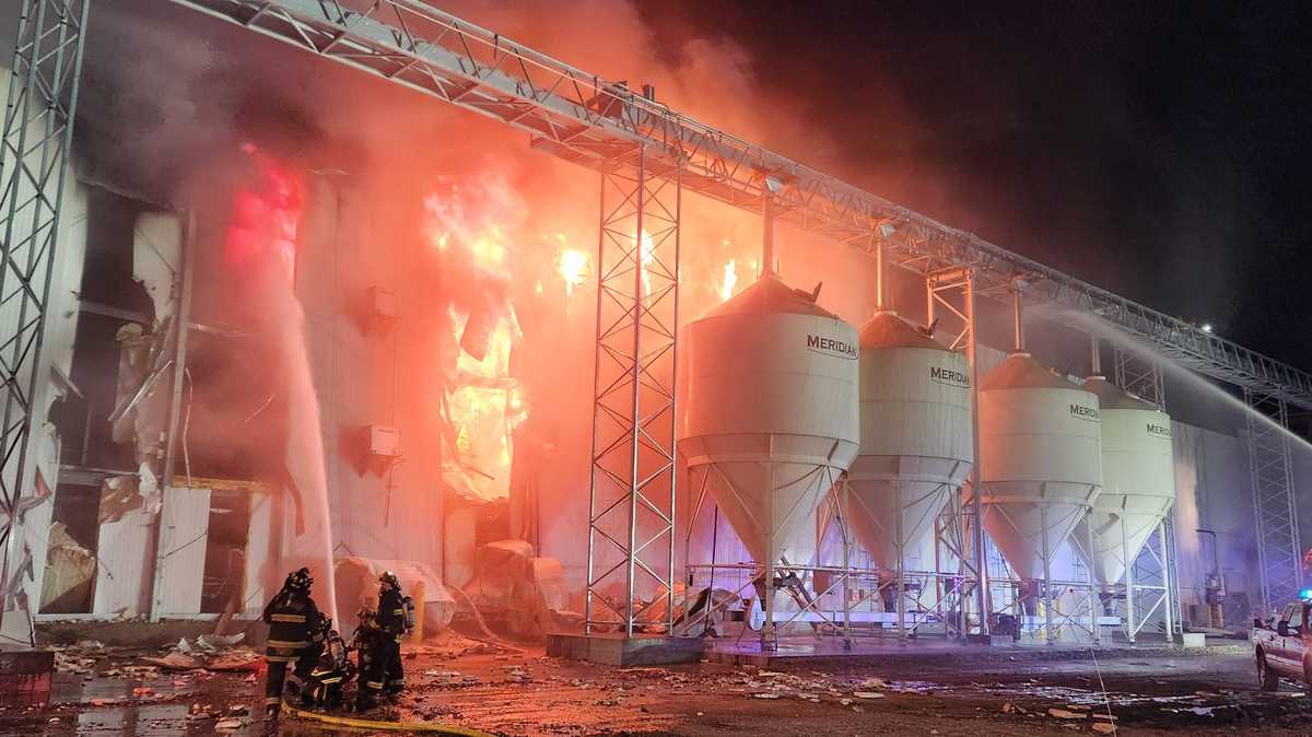 Iowa fire department shares photos of massive fire at northern Iowa egg farm