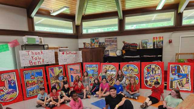 Local artist leaves his mark at Jefferson Elementary School in Des Moines - Vimarsana News