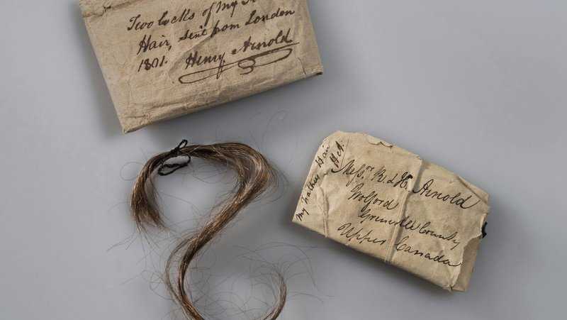This 2017 photo provided by Fort Ticonderoga shows a lock of Benedict Arnold's hair along with the paper wrappings that have enclosed it, at Fort Ticonderoga, in Ticonderoga, N.Y.