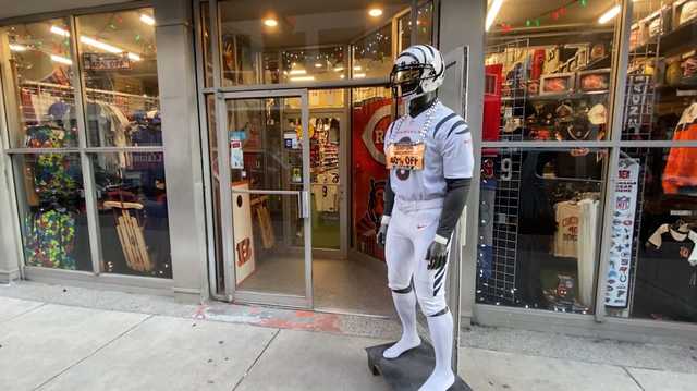 Local businesses cash in on Bengals playoffs buzz