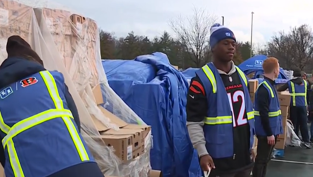 Bengals giving back to community through food distribution with Freestore Foodbank - Vimarsana News