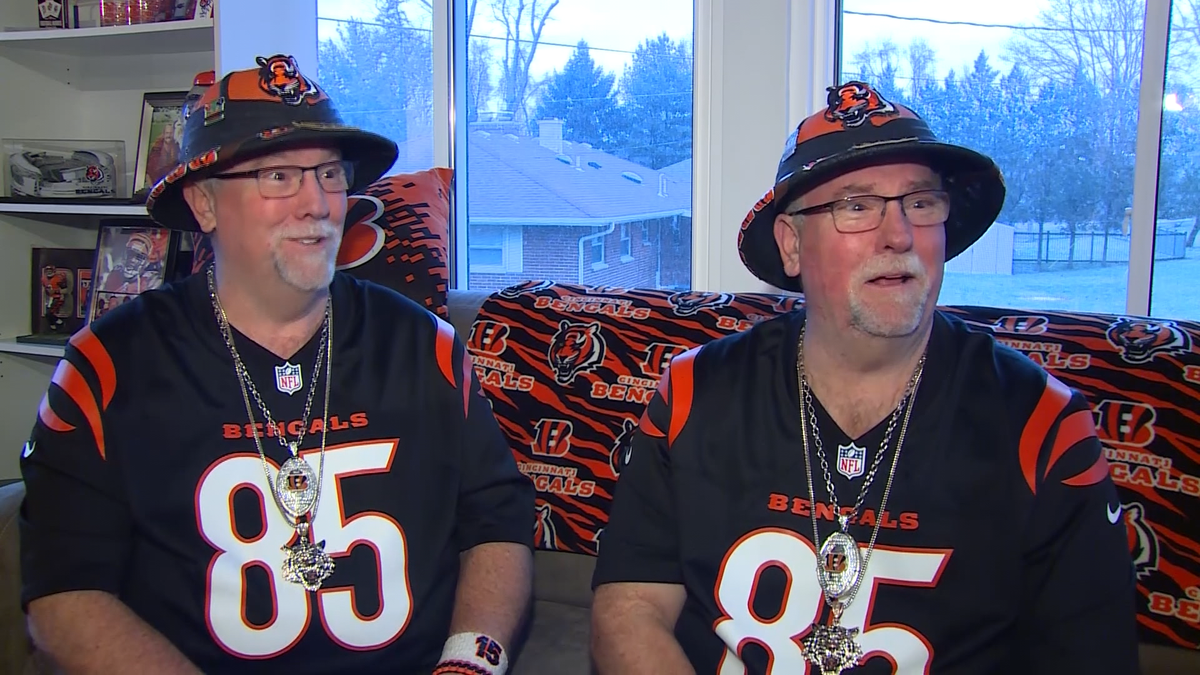 Identical twins, die-hard football fans look for Bengals win