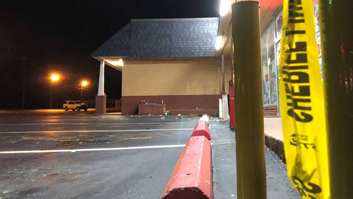 Man rushed to hospital after parking lot shooting in Greenville Co ...