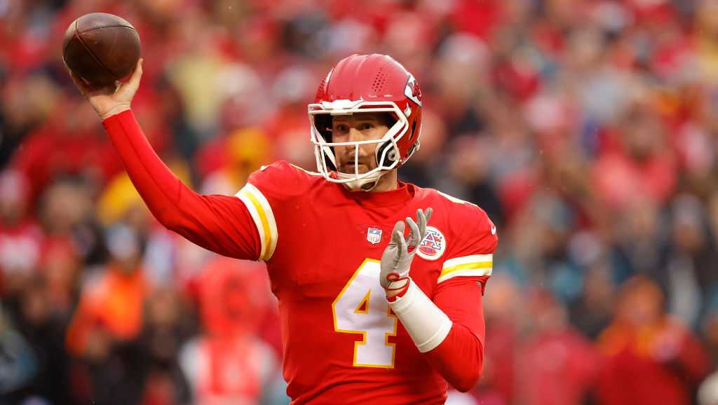 Kansas City Chiefs' Chad Henne has fans in Berks County hometown