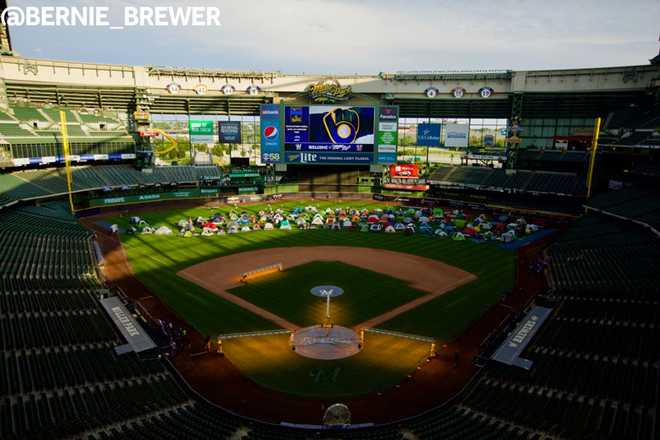 This bitchin' Miller Park exclusive New Era I picked up last night! : r/ Brewers