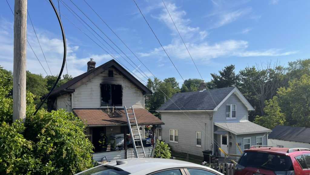 Fire breaks out at home in Bethel Park