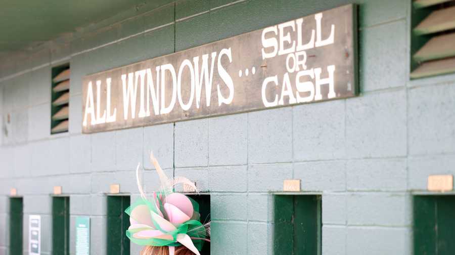 Remember to bet the Oaks-Derby Double—it pays out well - WLKY