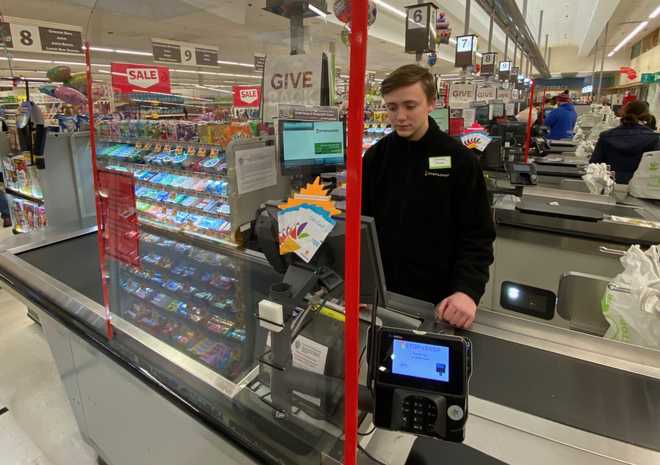 grocery store cashier
