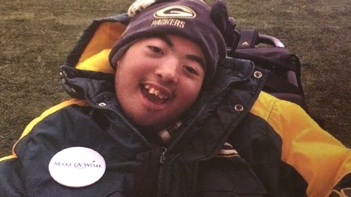 Make-a-Wish, Packers give superfan a big day