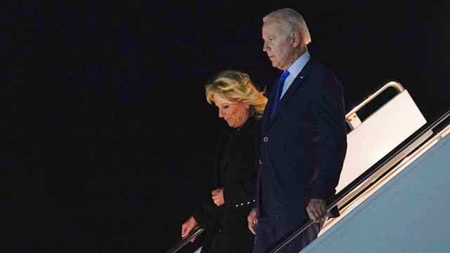 President Biden arrives in London to mourn Queen Elizabeth - Vimarsana News